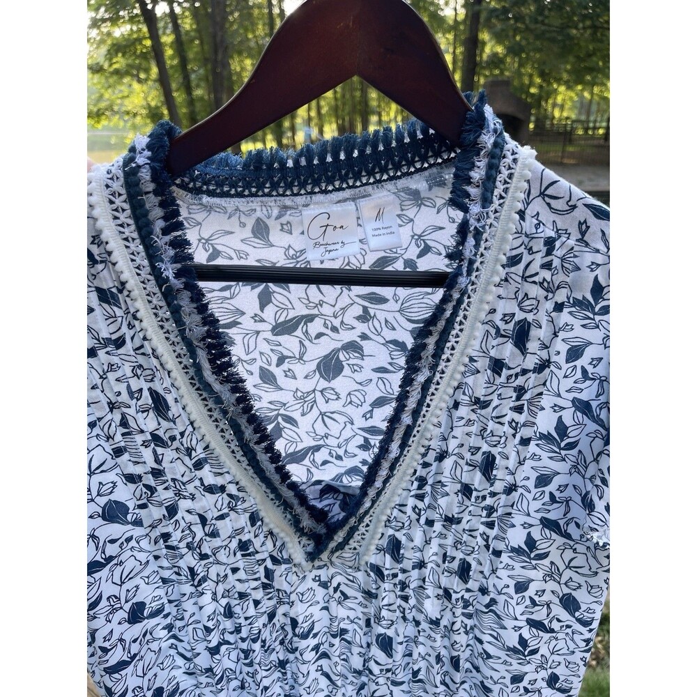 Goa Beachwear By Japna Floral Crochet V-Neck Tunic Flutter Sleeves Size Medium